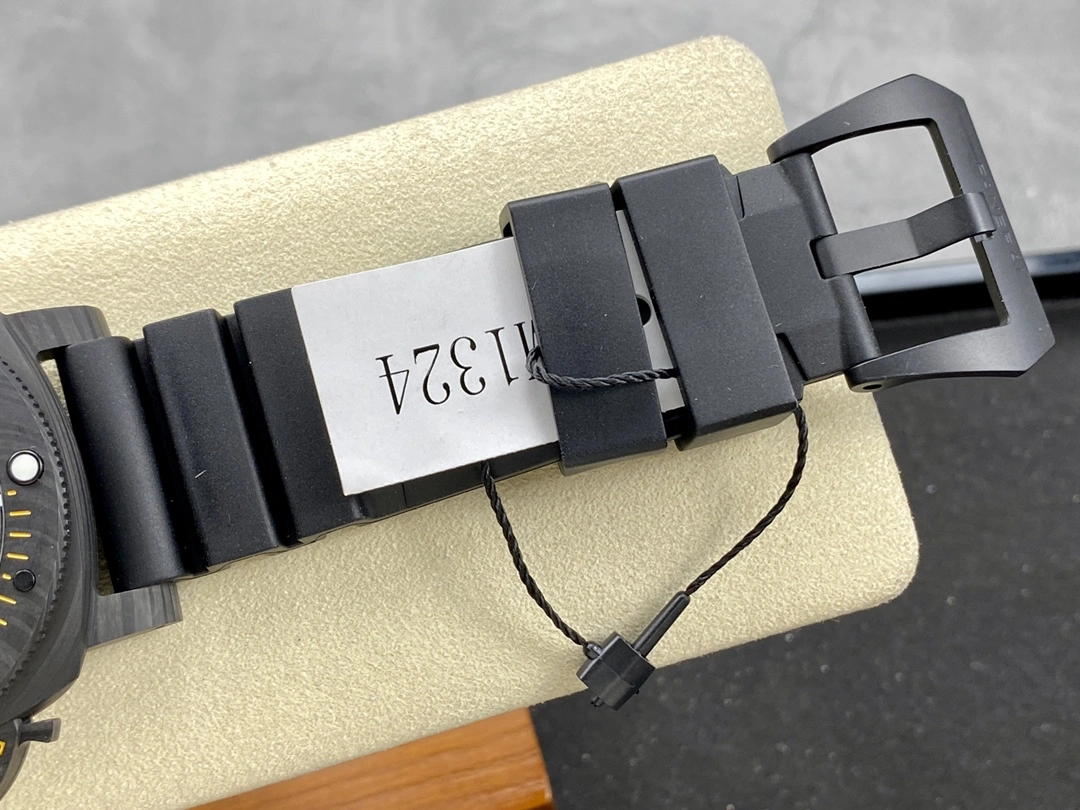 UrbanChic CBD Factory Panerai Submersible “Navy SEALs” Carbotech 44mm PAM01324 1:1 Super Clone – DDP.900 Movement 397